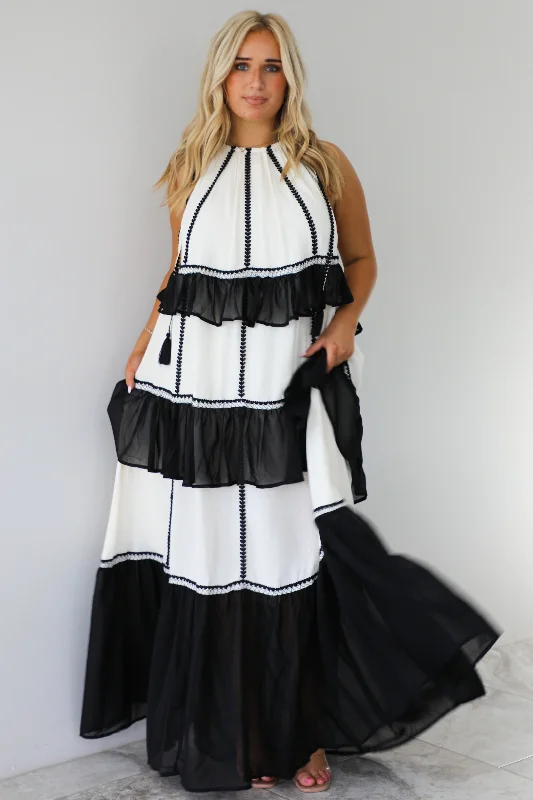 Give It All Maxi Dress: Off White/Black Stylish Maxi Dress with Pleats